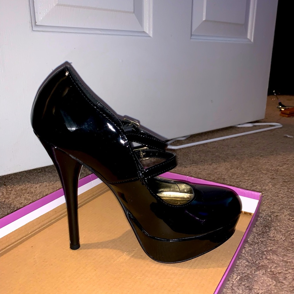 Size 71/2 Mary Jane double straps